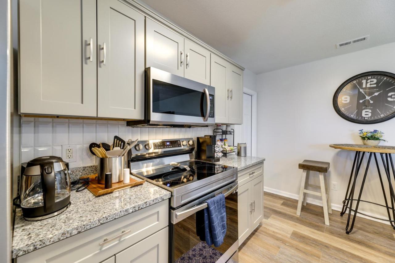 Updated Hubert Vacation Rental 5 Mi To Beaches! Суонсборо Экстерьер фото